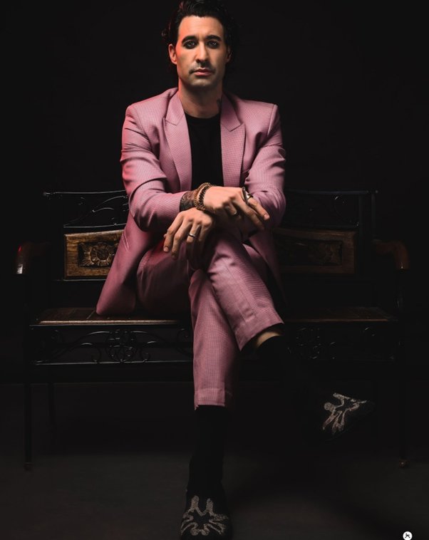 Daniel Weber’s new single Memories tugs at your heartstrings as it makes us think about what makes a relationship last